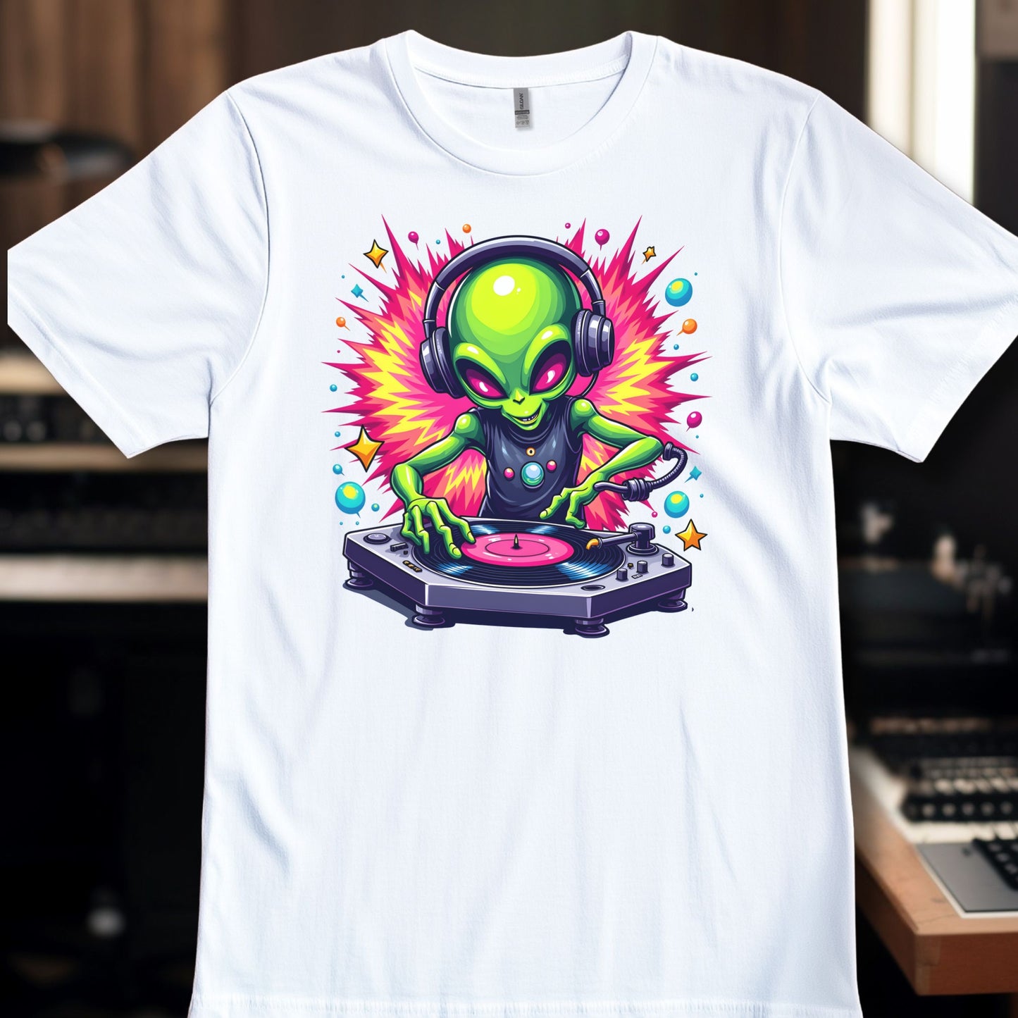 Green Alien DJ